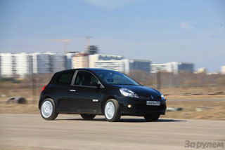 Малый класс: Городские проныры Clio Renault Sport, Ford Fiesta Sport